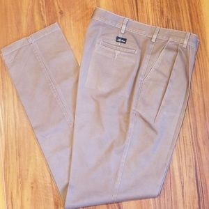 Men's Lucchese Pleated Front Khaki Pants